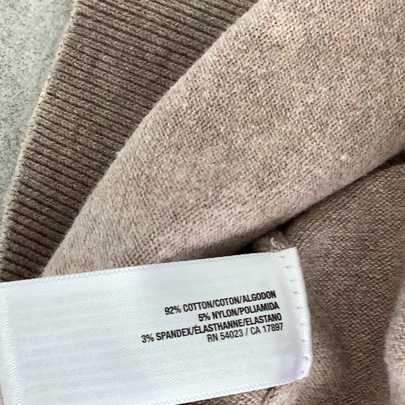 Old navy. Size S. Color tan/mocha. - Picture 5 of 5